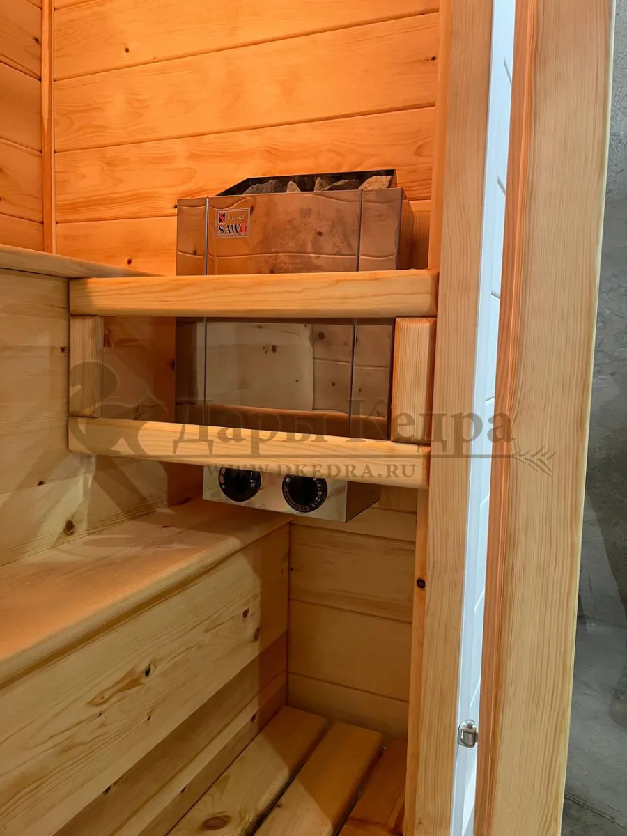 Одноместная финская сауна кабина из кедра и липы с электрокаменкой