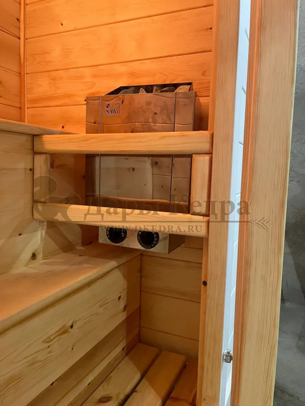Одноместная финская сауна кабина из кедра и липы с электрокаменкой